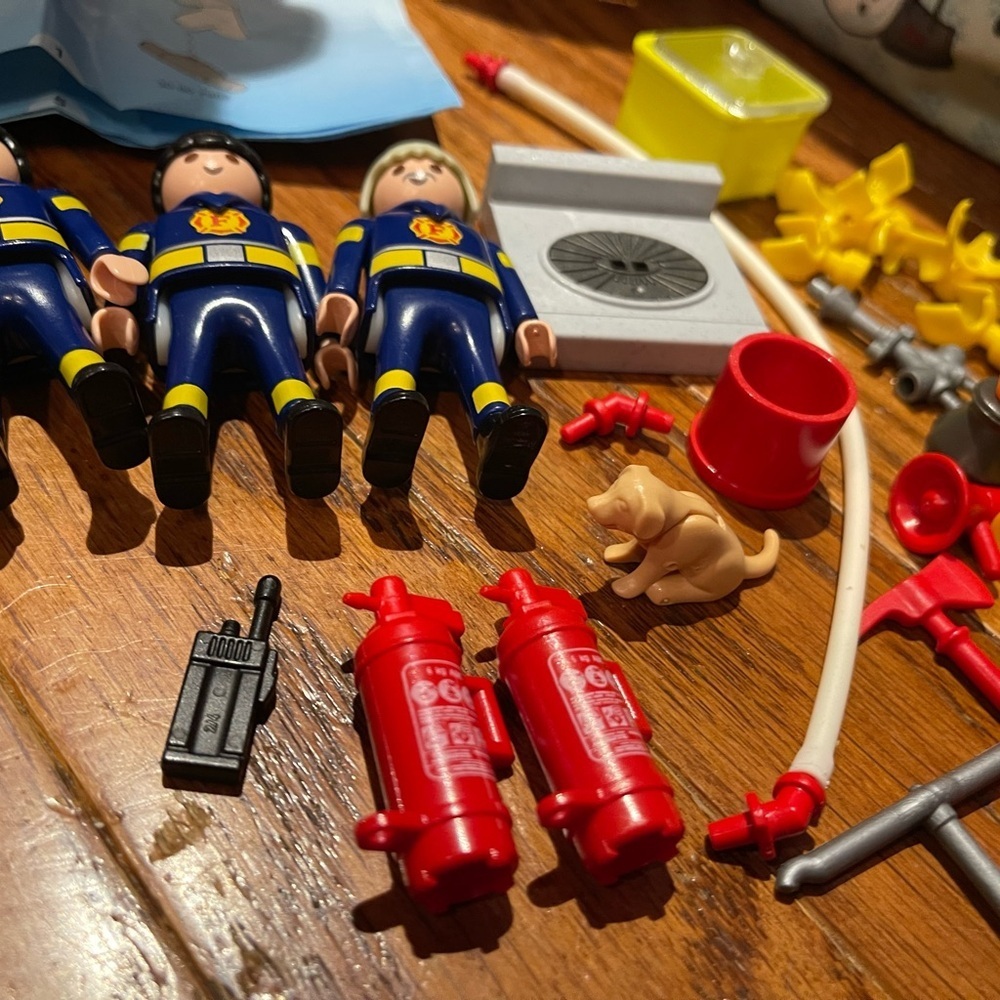 Playmobil First Responders Playset Action Figures - Picture 9 of 10